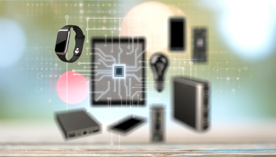 Dispositivos AI-first: cómo la nueva generación de hardware impulsa la transformación digital y la privacidad