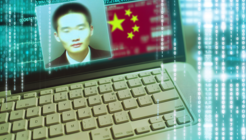 Extraditan a EE. UU. a presunto hacker chino acusado de ciberataques y espionaje digital